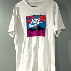 The Nike Tee / White / XL / Japanese Cherry Blossoms